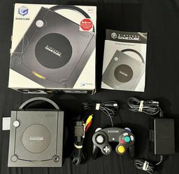 Nintendo Gamecube Console (Jet Black) (Nintendo GameCube)