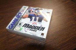 Madden 2002 (Nintendo Game Boy Color)