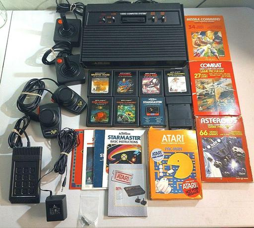 Atari 2600 Console (Atari 2600)