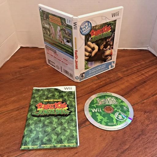 Donkey Kong Jungle Beat: New Play Control!  (Nintendo Wii)