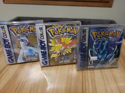 Game Boy Color (Pokemon Limited Edition) [Gold] (Nintendo Game Boy Color)
