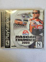 NASCAR Thunder 2004 (Sony Playstation 1)