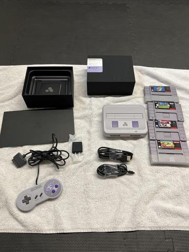 NES Controller (Nintendo Entertainment System)